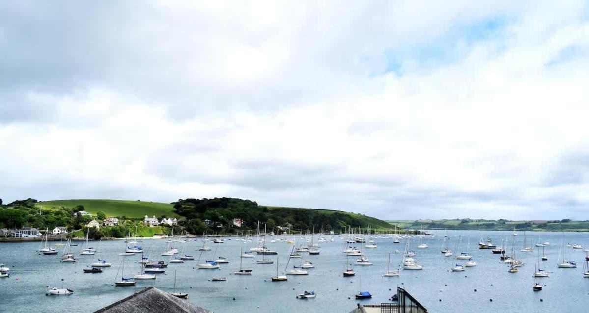 Breathtaking High Street Townhouse With Stunning Sea Views At 'The Old Fishermans Townhouse' Falmouth Extérieur photo